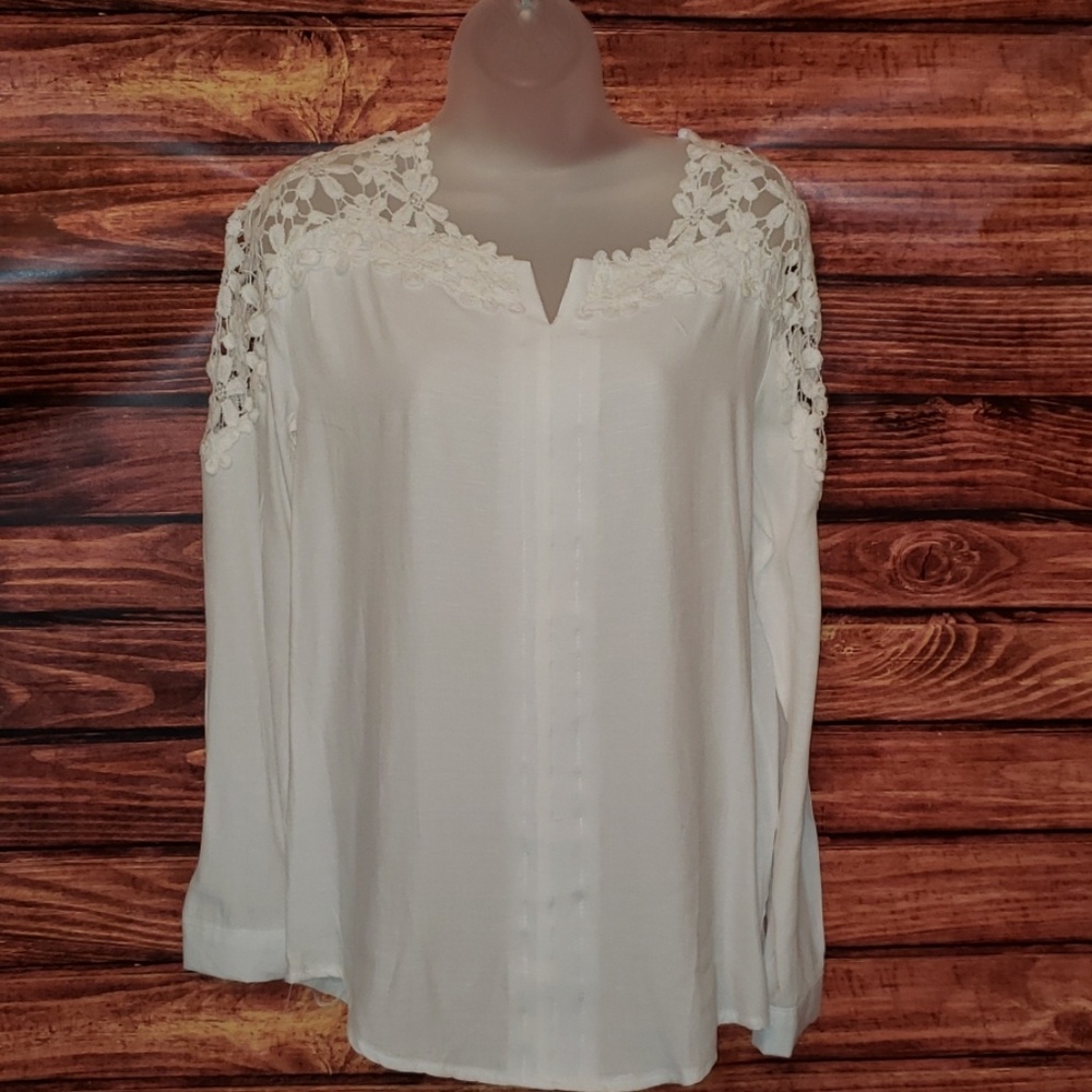 Boutique style long sleeved blouse